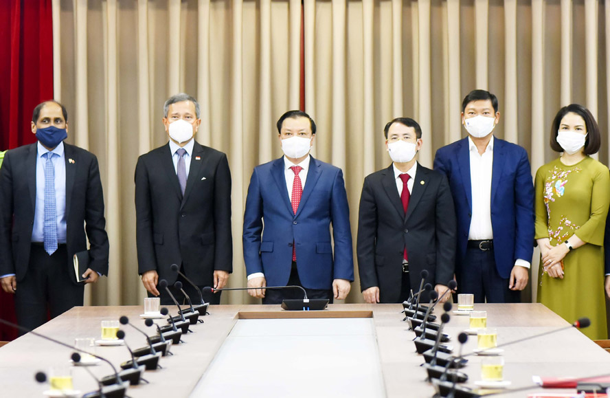 Capital city increases cooperation with Singapore